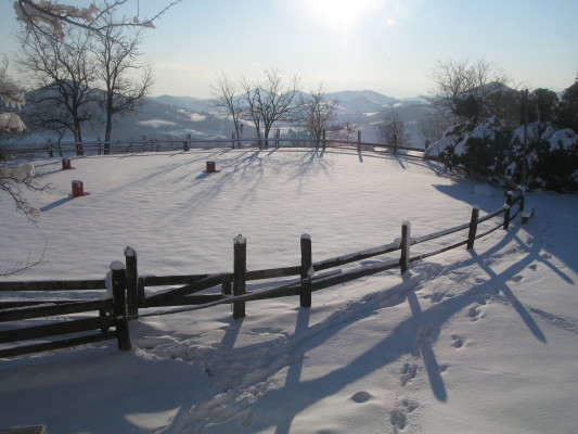 L'arena sulla valle, intonsa e finalmente al sole!