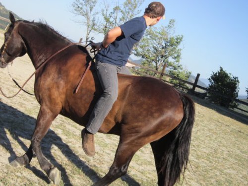Noah durante un esercizio della terza lezione